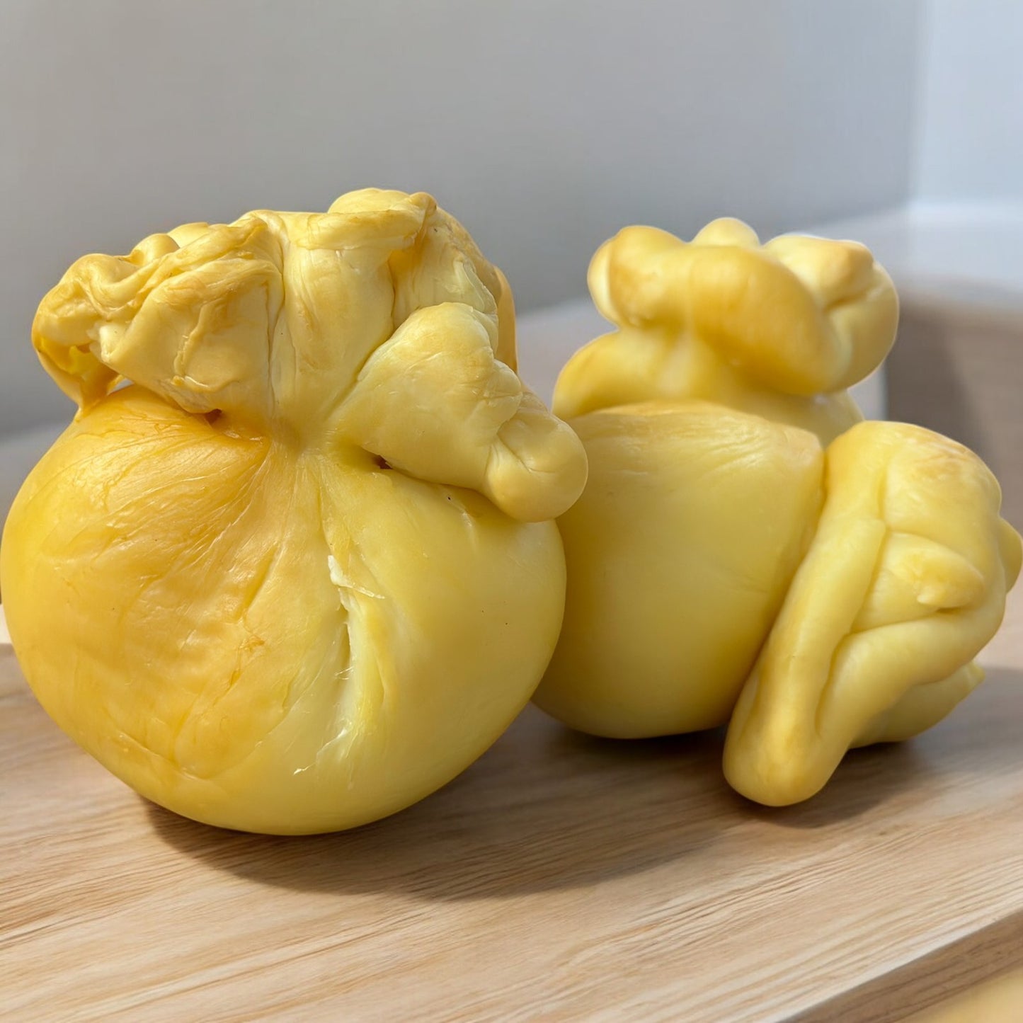 Сир Качокавалло копчений міні